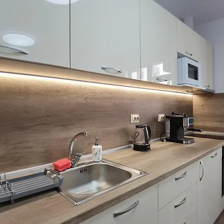 Cabacum Pleasure Beachfront - 50m To And Pool Apartment Warna