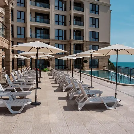Cabacum Pleasure Beachfront - 50m To And Pool