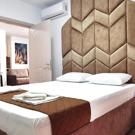 Cabacum Pleasure Beachfront - 50m To And Pool